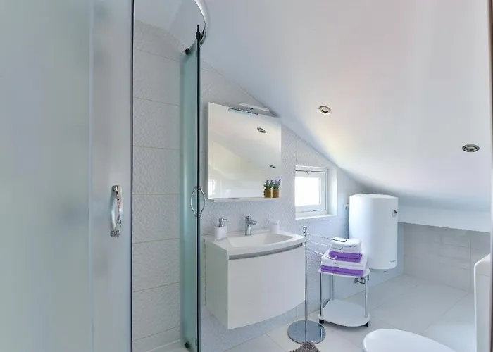 With Parking Space - 18592 Apartman